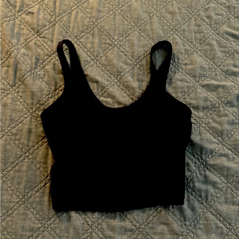 Lululemon Size 6 Align Crop top
